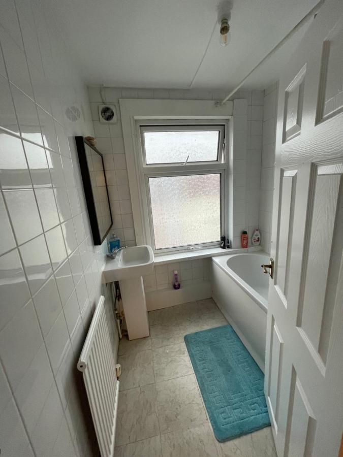 Elmdene Road Apartment London Exterior photo